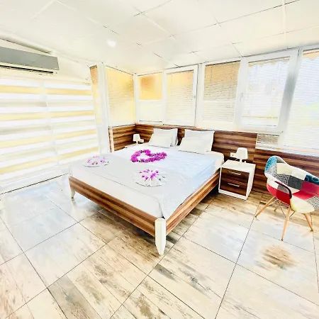 Ale Park Apartahotel 2*